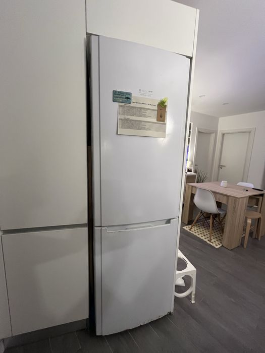 Combinado/frigorifico Ariston