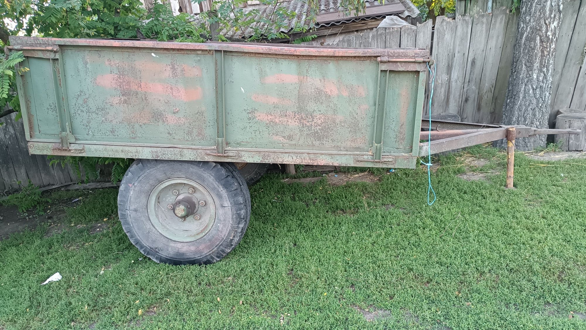 Продам прицеп 2птс1