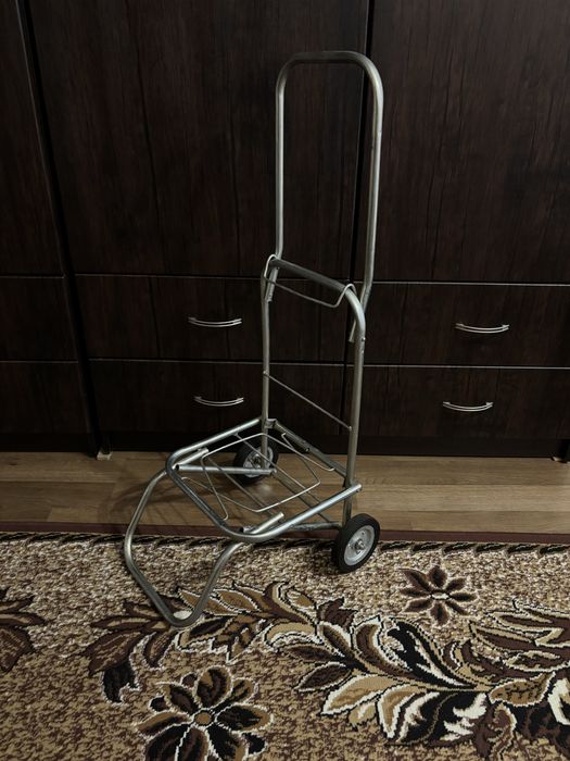 Возок , тележка ,, кравчучка ‘’ в идеальном состоянии новая