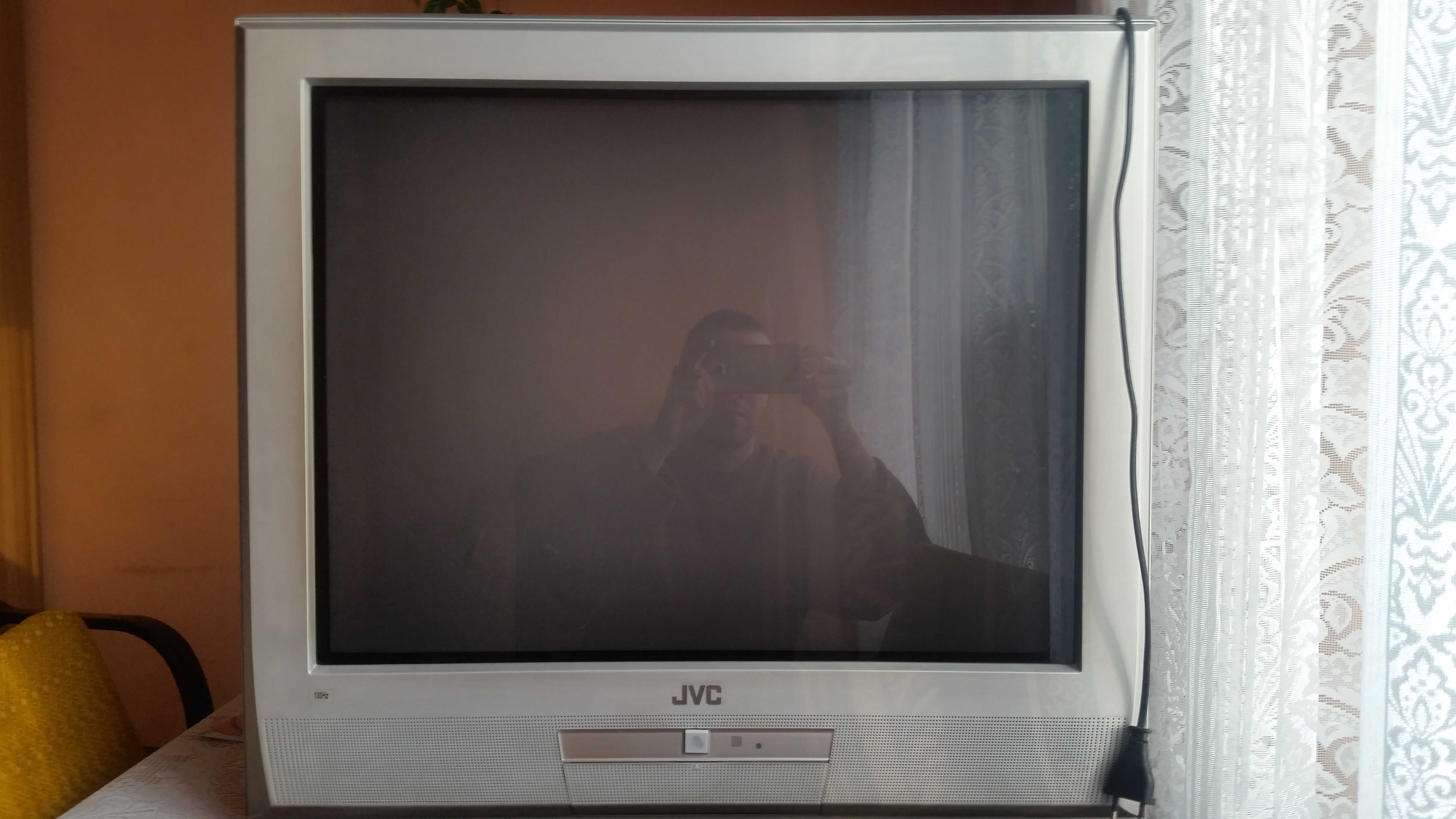 Telewizor JVC 29 cali 100Hz dla graczy działający AV-29L65U