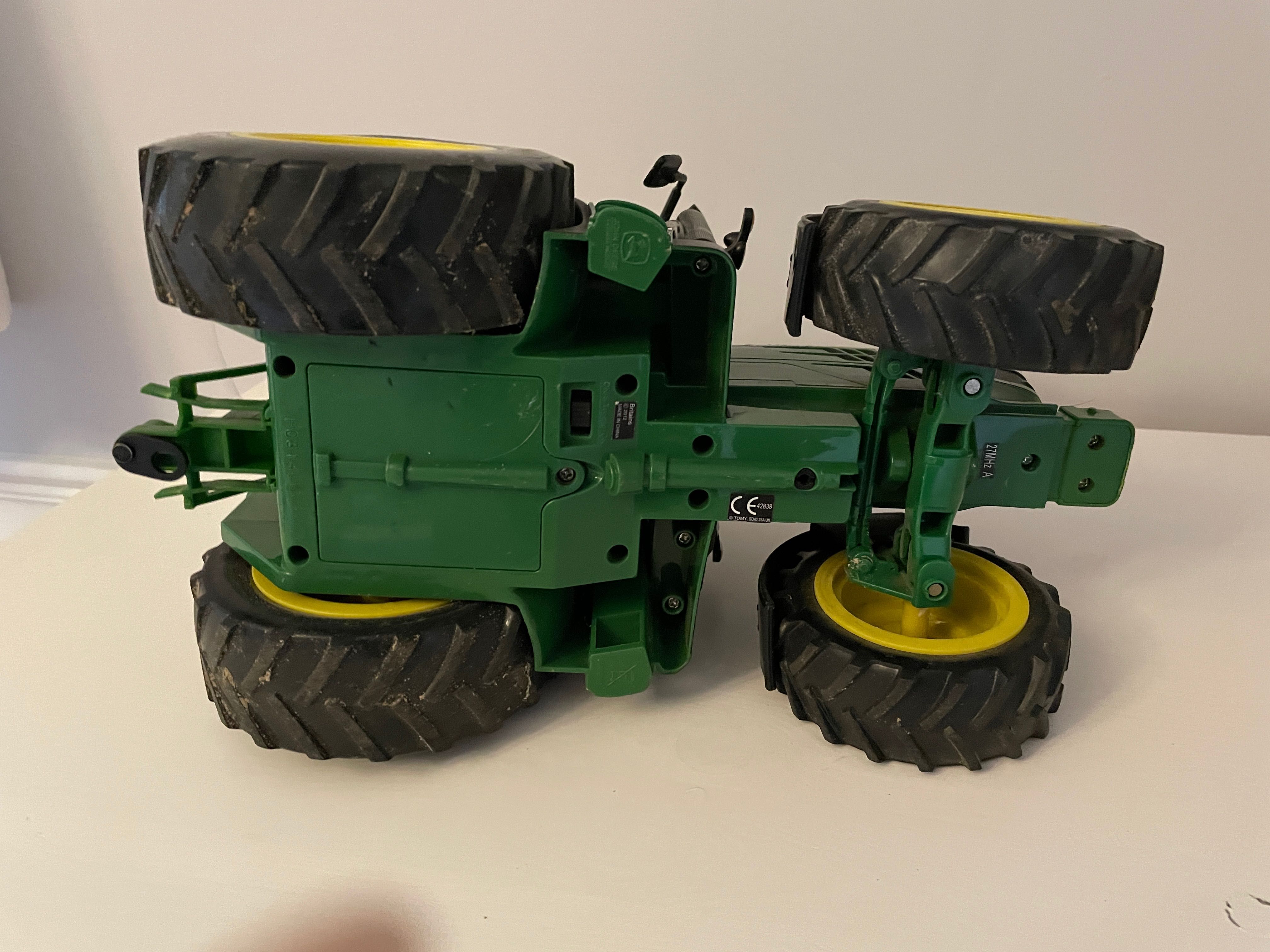 John Deere Big Farm traktor zdalnie sterowany 1:16 Tomy Britains