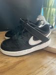 Buty chlopiece/ dziewczece nike rozmiar 26