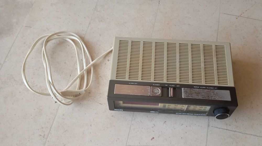 Rádio Philips usado