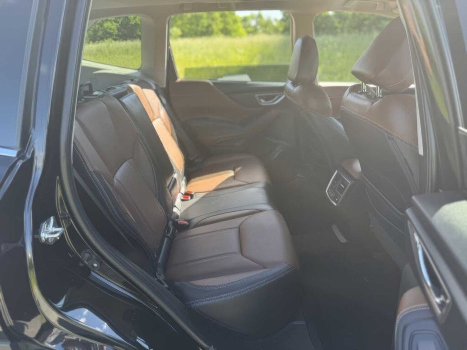 Subaru Forester Touring Crossover      2022