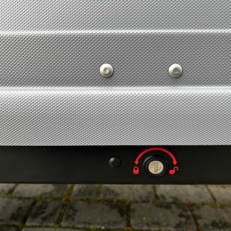 Box dachowy Thule Touring L Srebrny