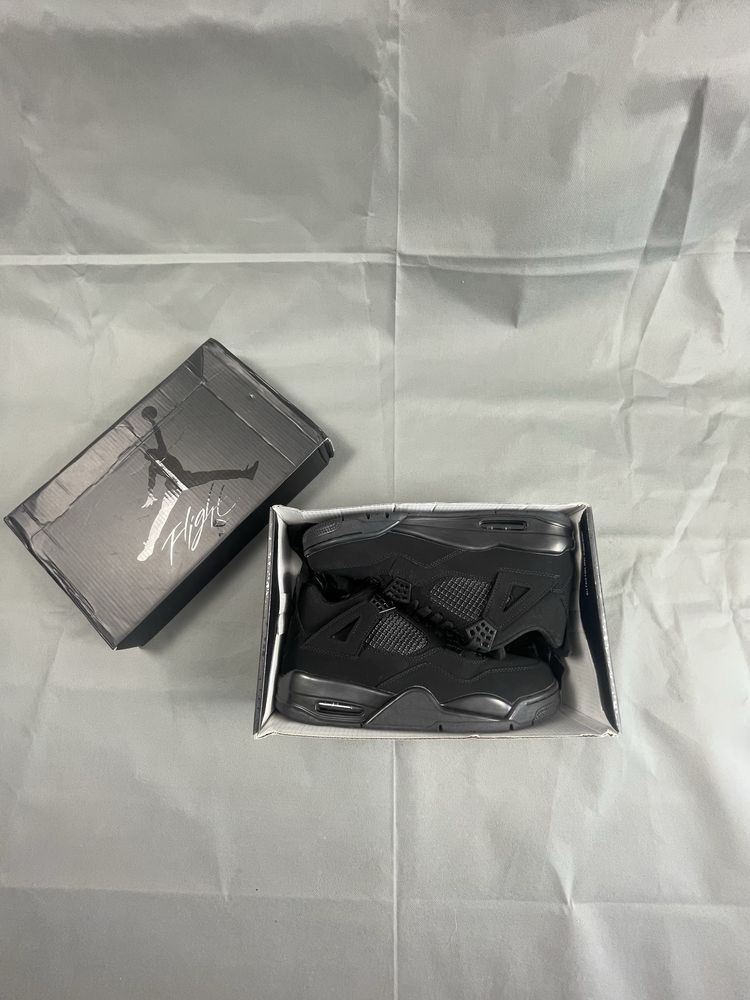 Air Jordan 4 Retro Balck Cat