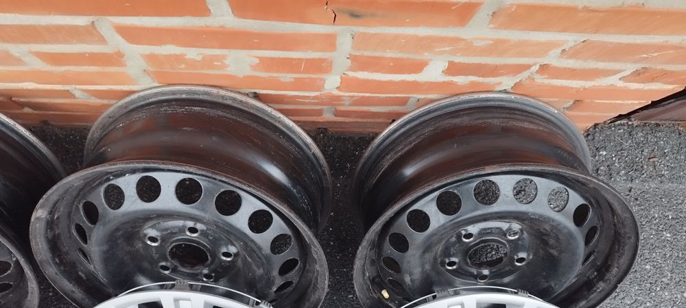 Диски металеві r15 5*112