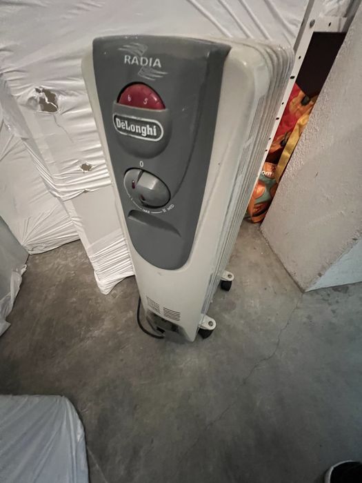 Radiador/Aquecedor a óleo DeLonghi 1500W