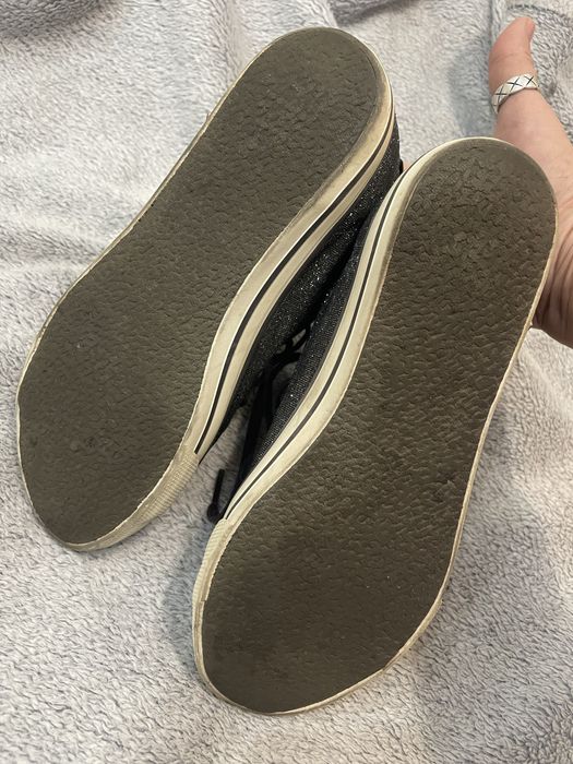 Крутые кеды Guess. Оригинал