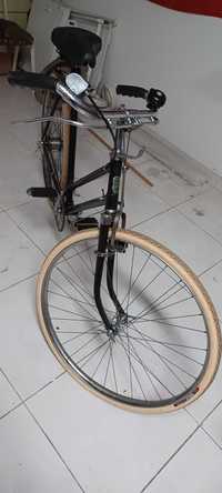 Bicicleta antiga Hercules