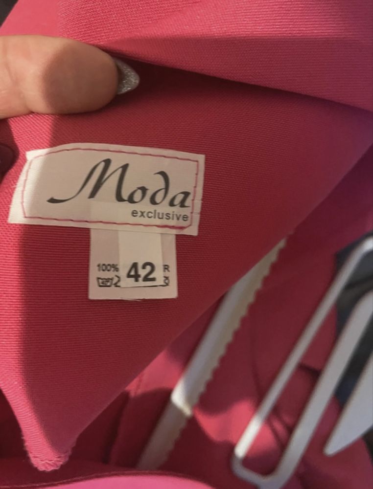 Fuksjowa sukienka