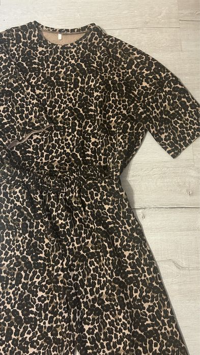 Костюм жіночий, принт леопард