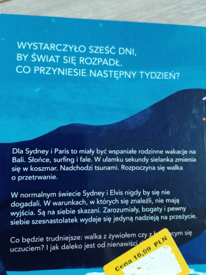 Książka pod tytułem fala