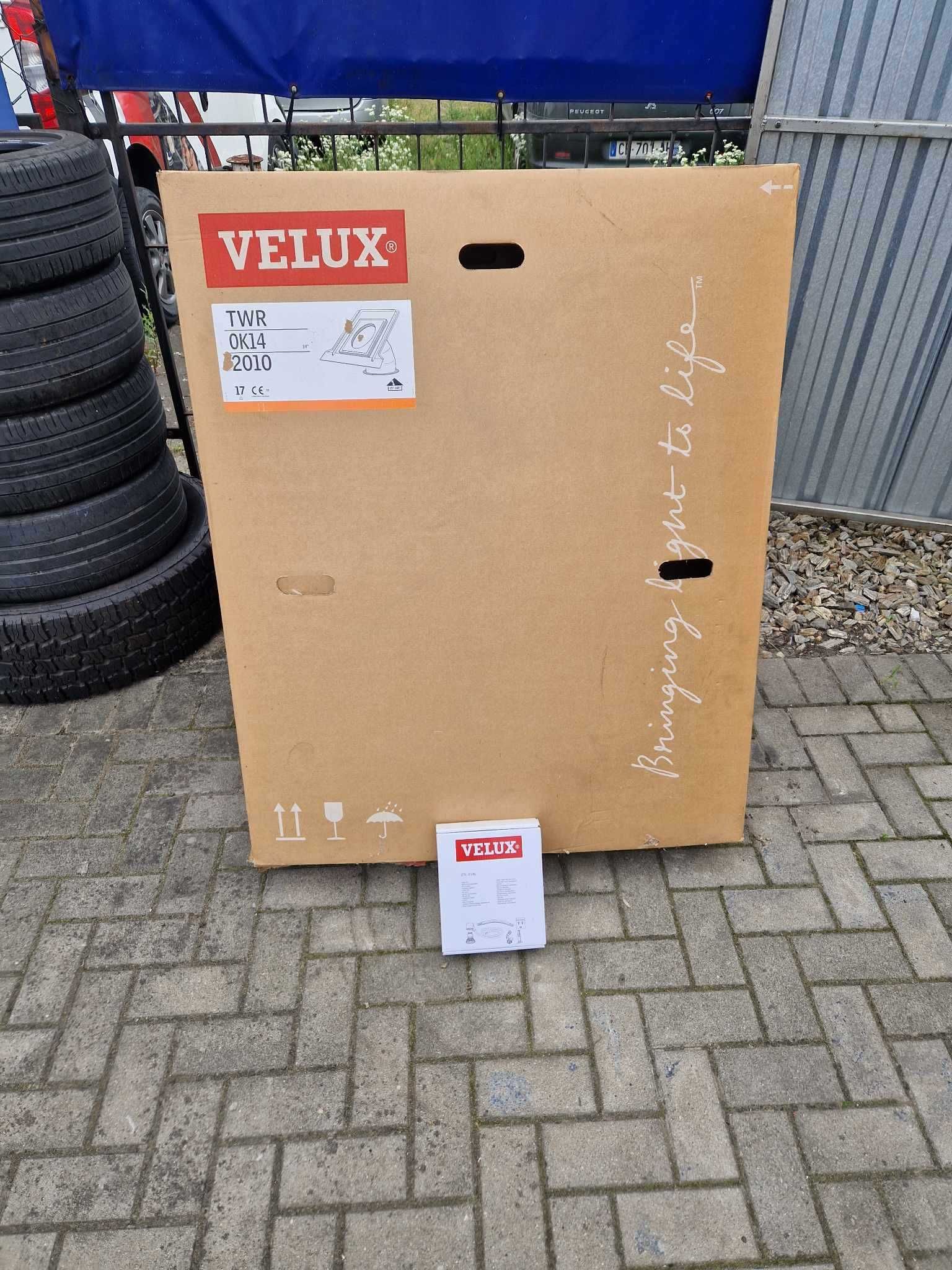 Świetlik tunelowy Velux TWR 2010 + Led