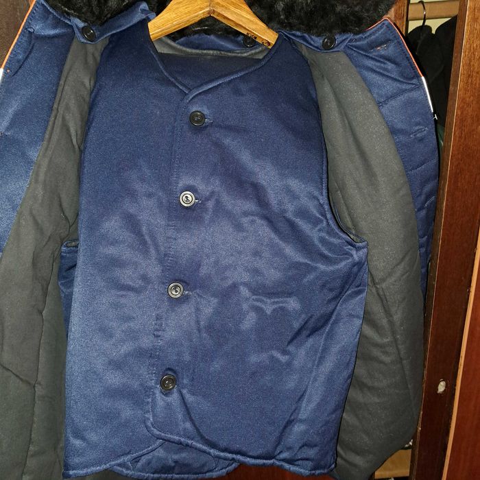 Продам бушлат зимовий(новий)