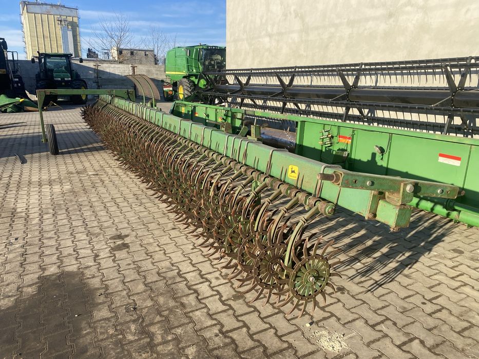 Ротаційна навісна борона John Deere 400