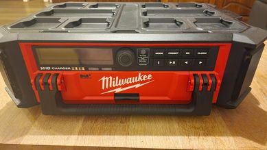 Radio milwaukee m18