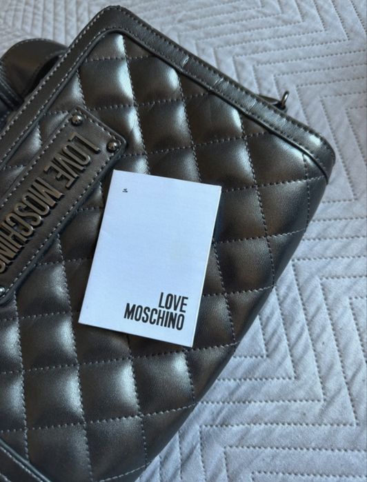 Pikowana torebka love moschino edycja limitowana