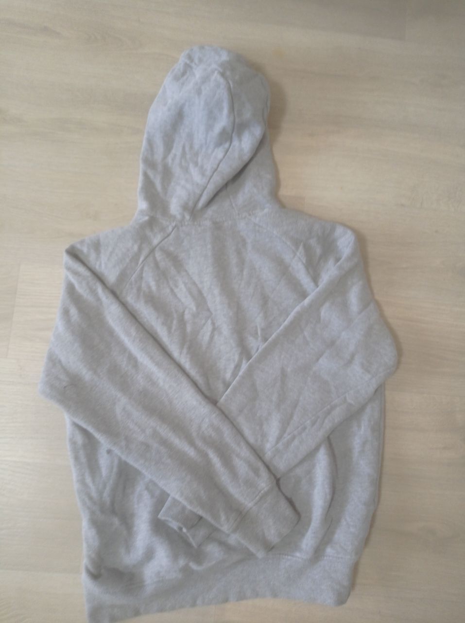 дешиво!!! Ellesse кофта с капюшоном