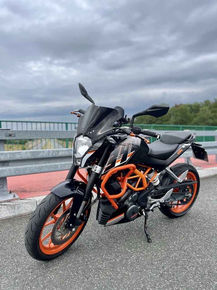 Motocykl KTM Duke 390