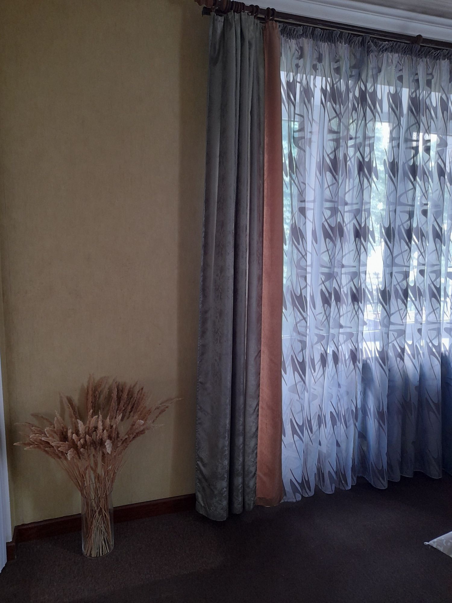 Військовий госпіталь/б-р Лесі Українки/метро Печерська 3 хв/Центр