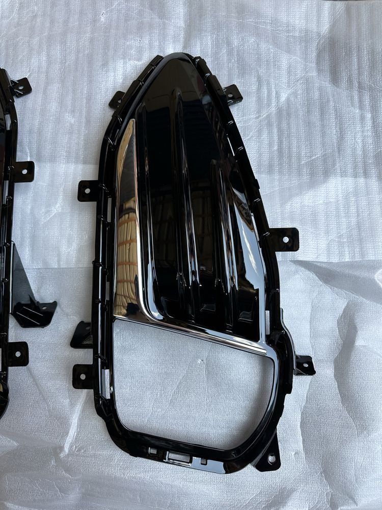 Накладка ПТФ туманки Ford Edge 19-22