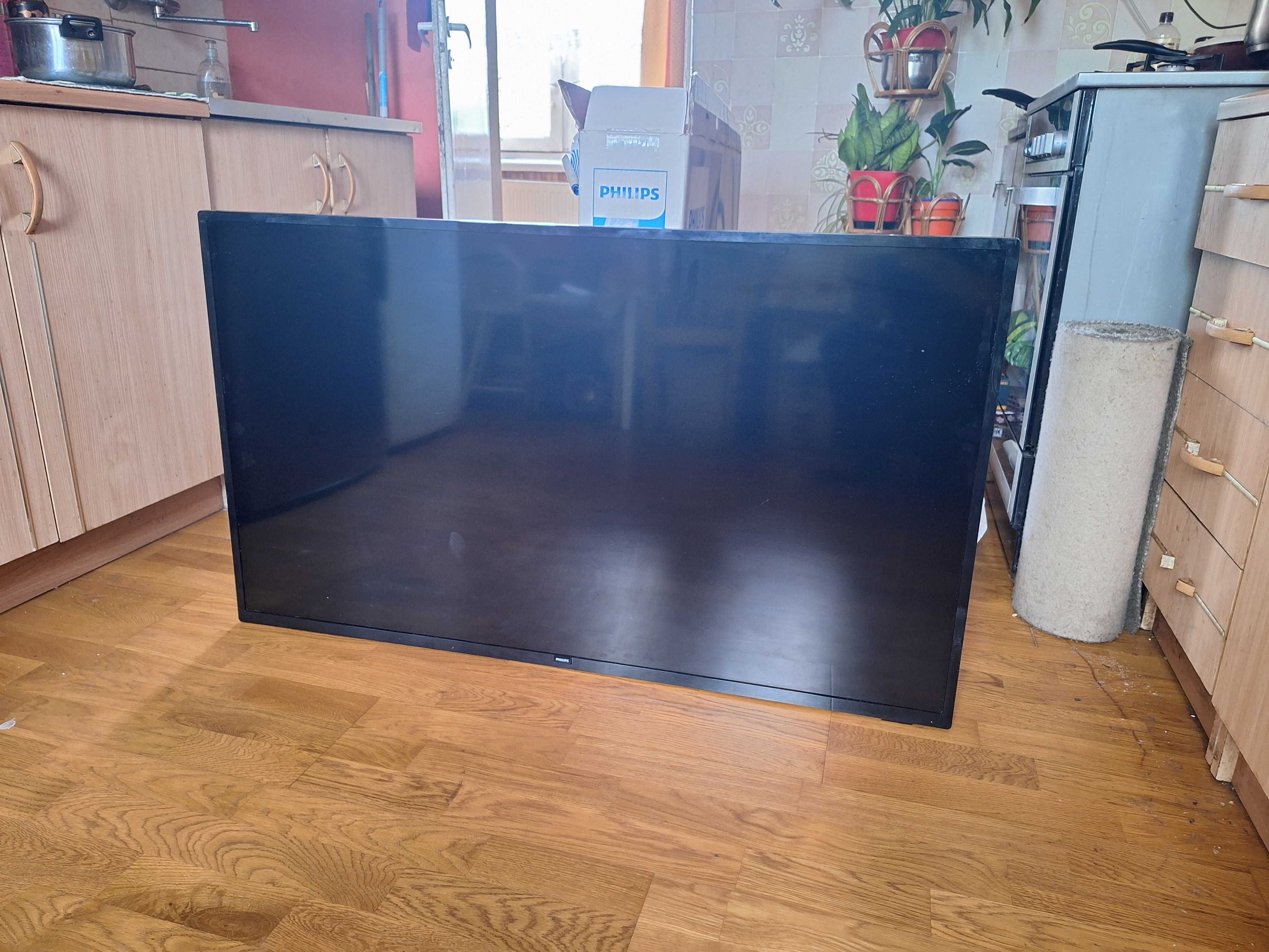Sprzedam duzy  TV Philips 50 cal 4K UHD 3-letni Smart Wifi