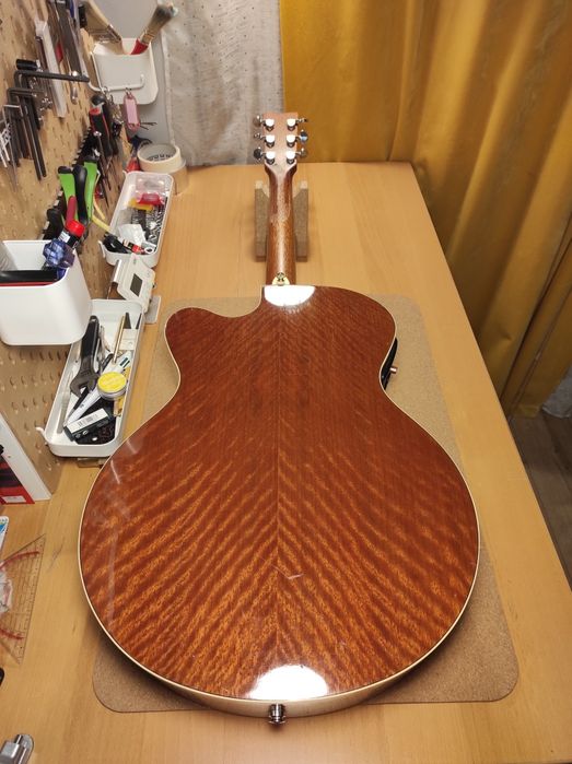 Gitara elektro akustyczna Yamaha FJX720SC z twardym case'm