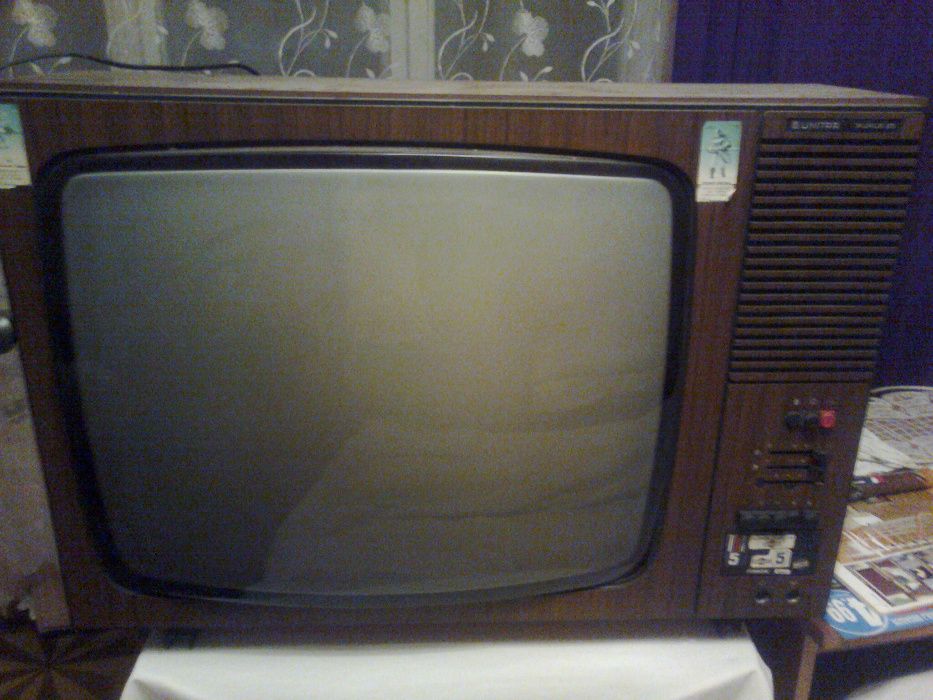 telewizor unitra taurus 23 zabytek unikat retro styl