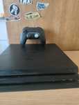 Playstation  4PRO + pad