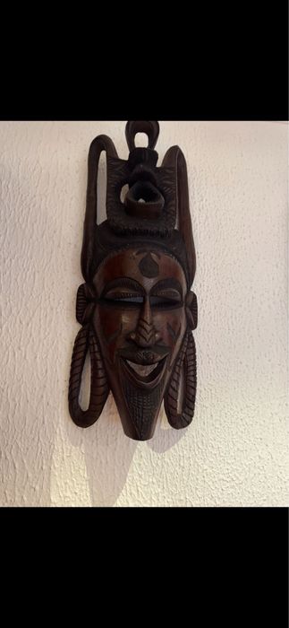 2 Estátuas em madeira