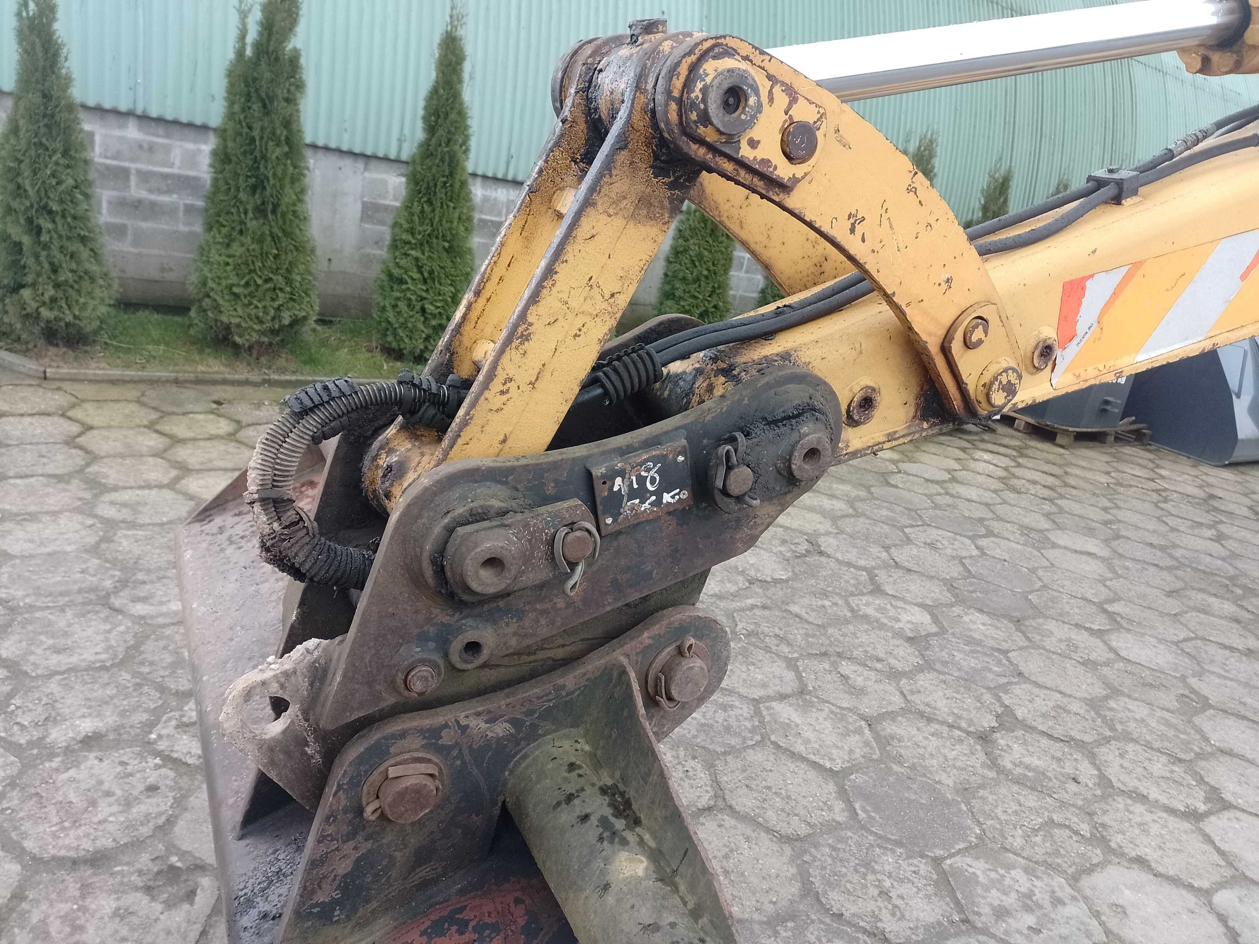 koparka kołowa komatsu pw 118 mr cat,case