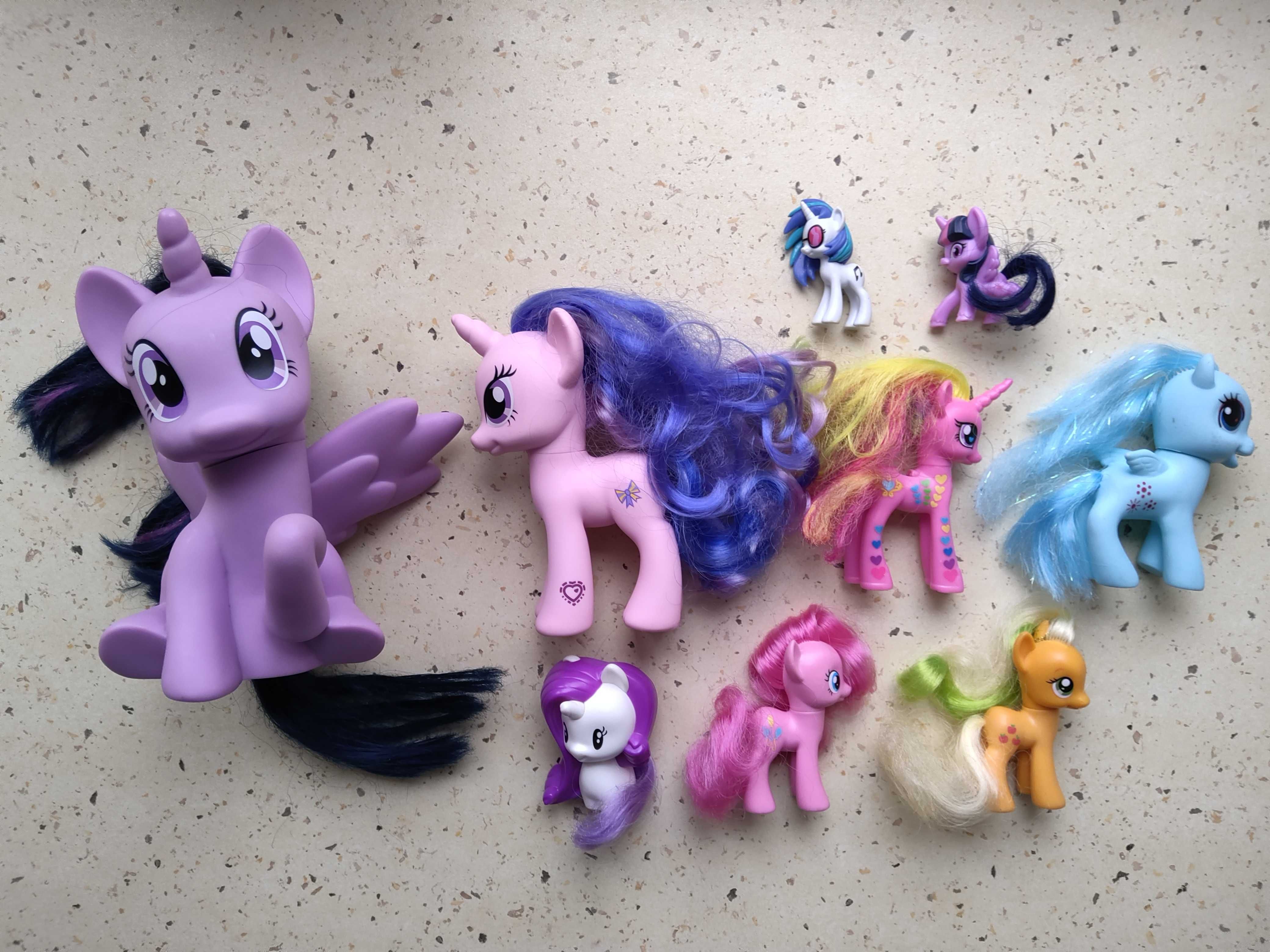 Kolekcja konie koniki, kucyki kuce, jednorożec, pony pegaz, też Hasbro