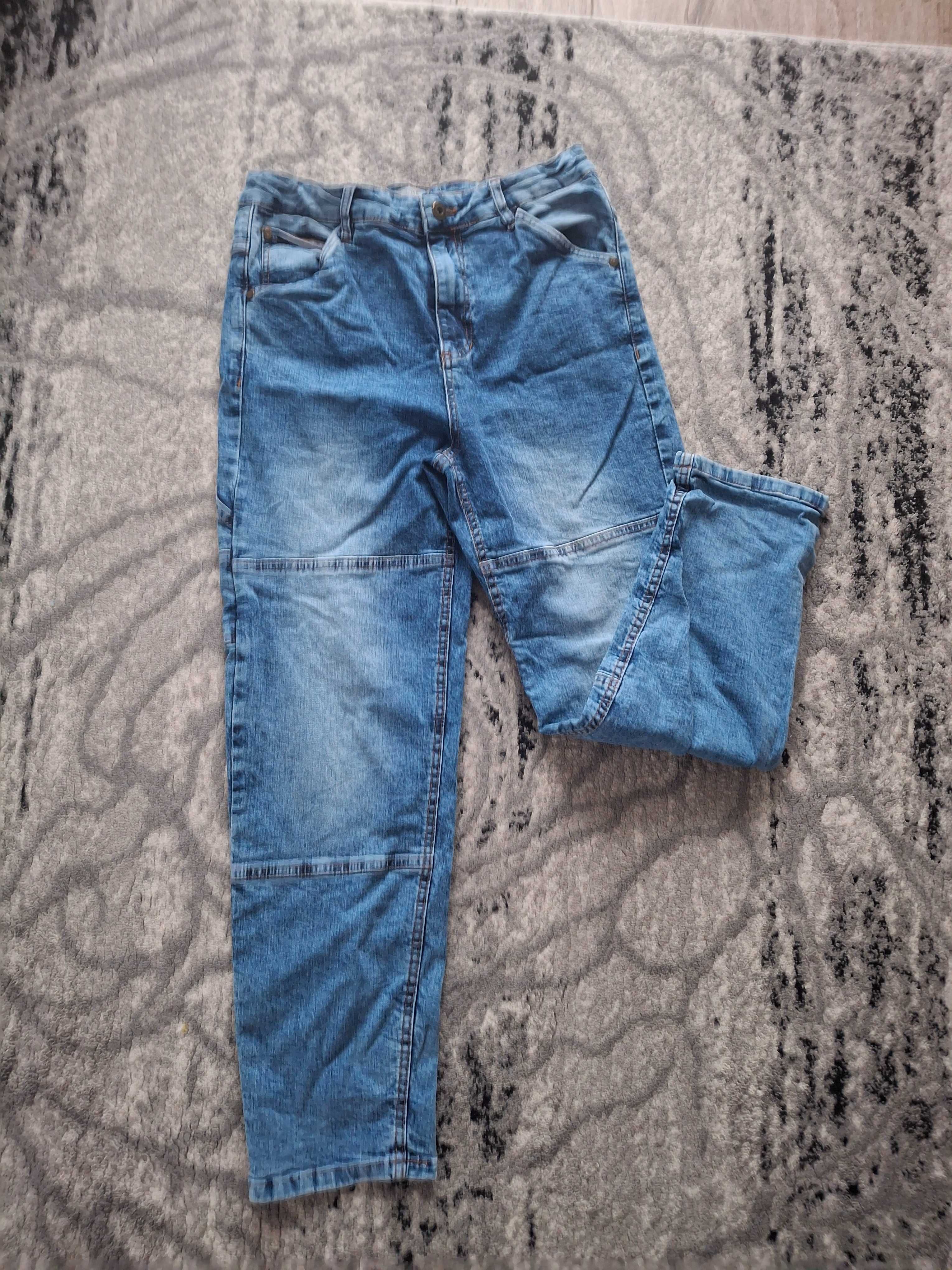 Jeansy joggery chłopięce