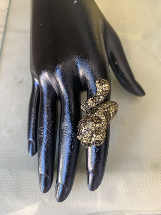 продам кольцо серебро ЗМЕЯ новое