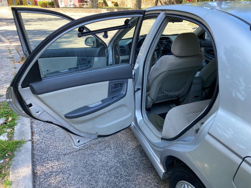 Vendo Kia cerato 2005