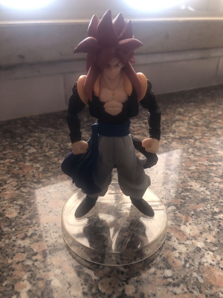 Figura Gogeta SSJ4 Dragon Ball GT