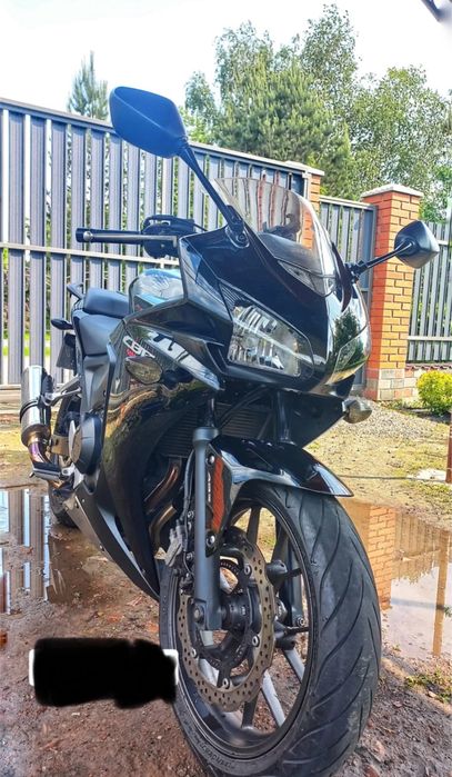 HONDA CBR 400 R Мот в чудовому стані