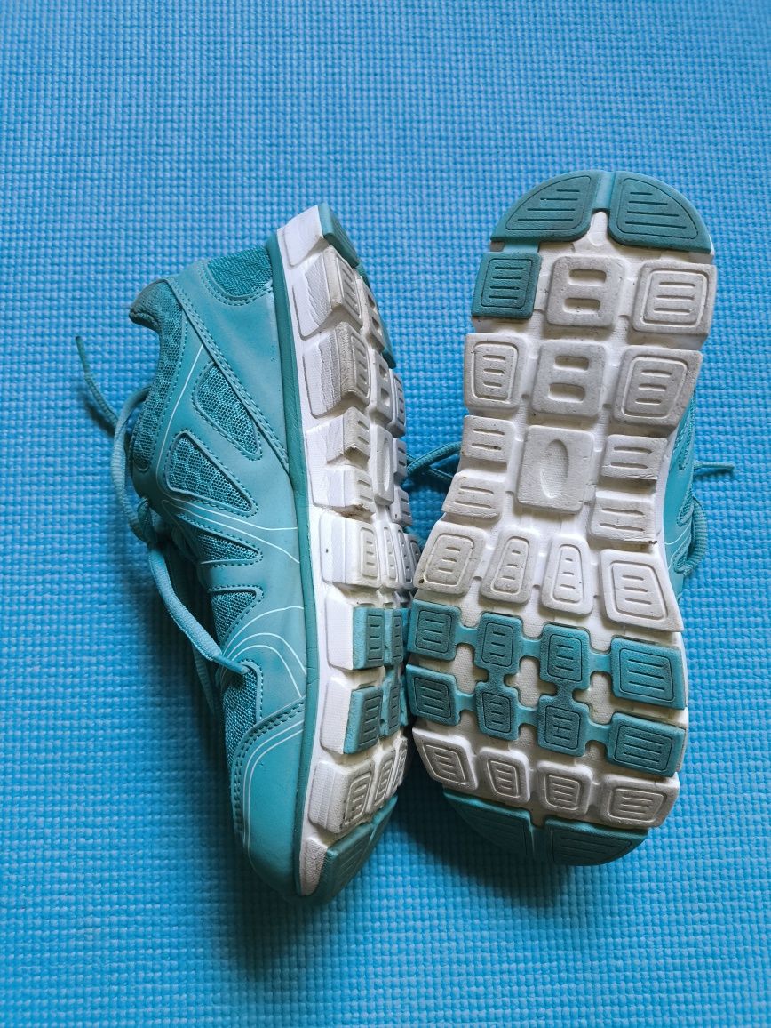 Sportowe buty damskie do biegania Martes rozmiar 37