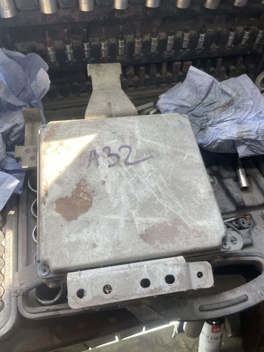 Блок эбу(мозги) nissan maxima a32