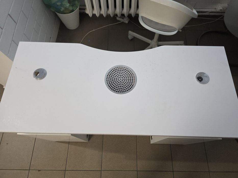 Biurko Afinia bez pochłaniacza