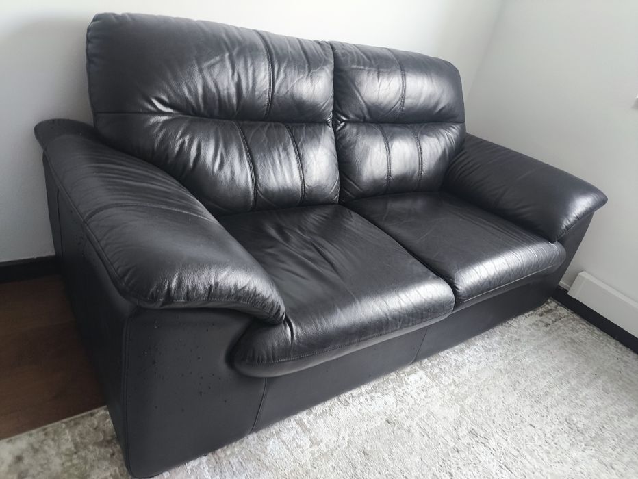 Sofa 2 lugares preto, pouco uso