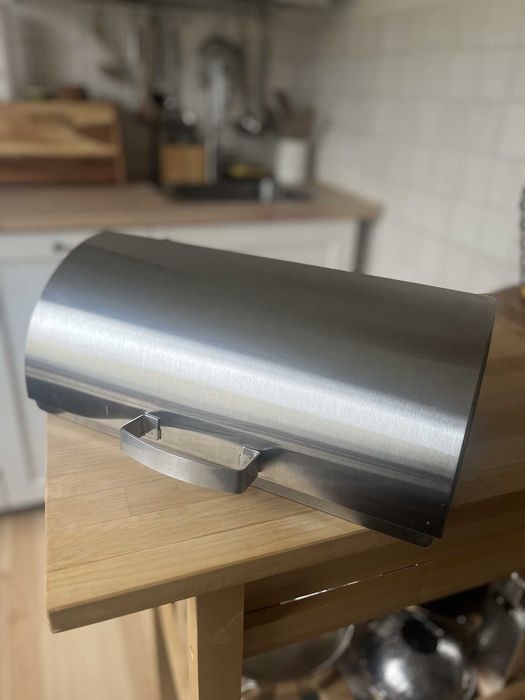 Chlebak ze stali nierdzewnej Ikea