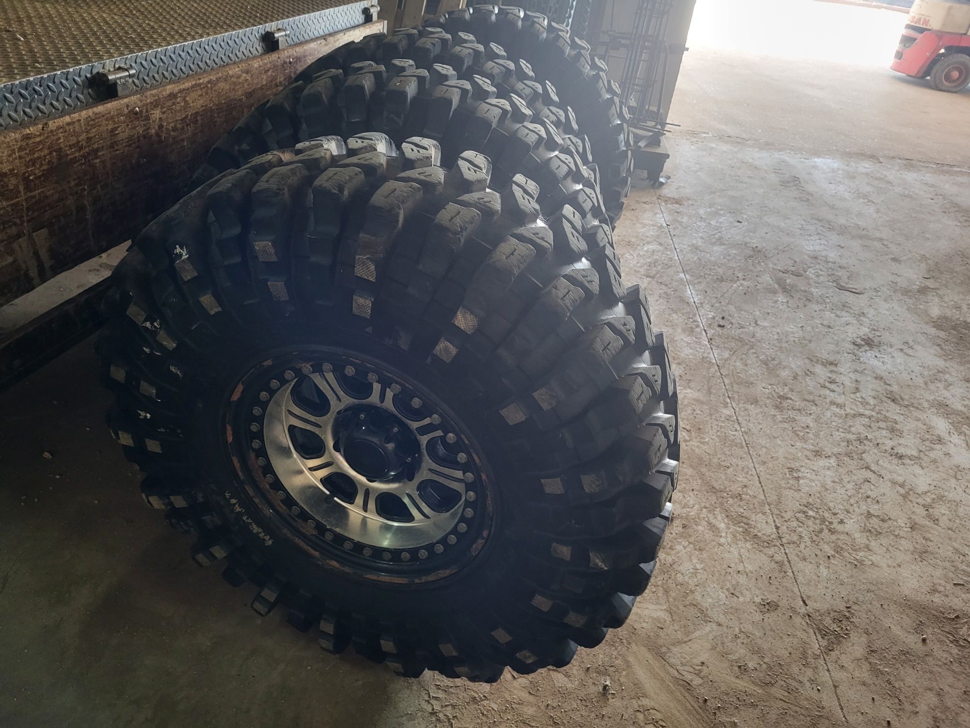 Pneus maxxis 38.5x12.5 r16