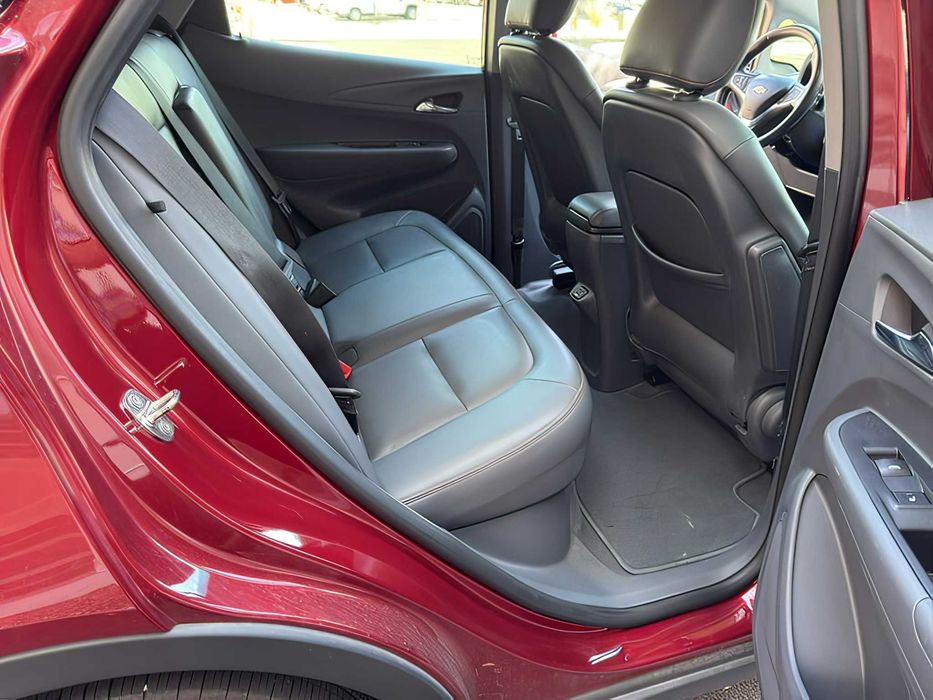 Chevrolet Bolt EV      2020