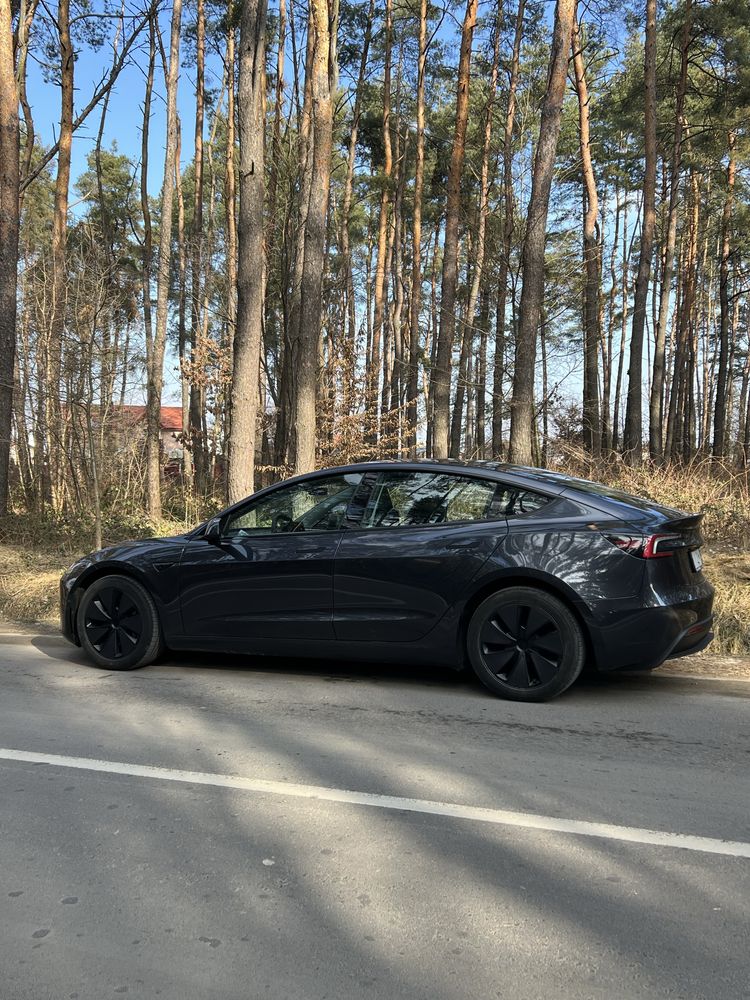 Прокат Tesla Highland, Model 3. Оренда під виплату