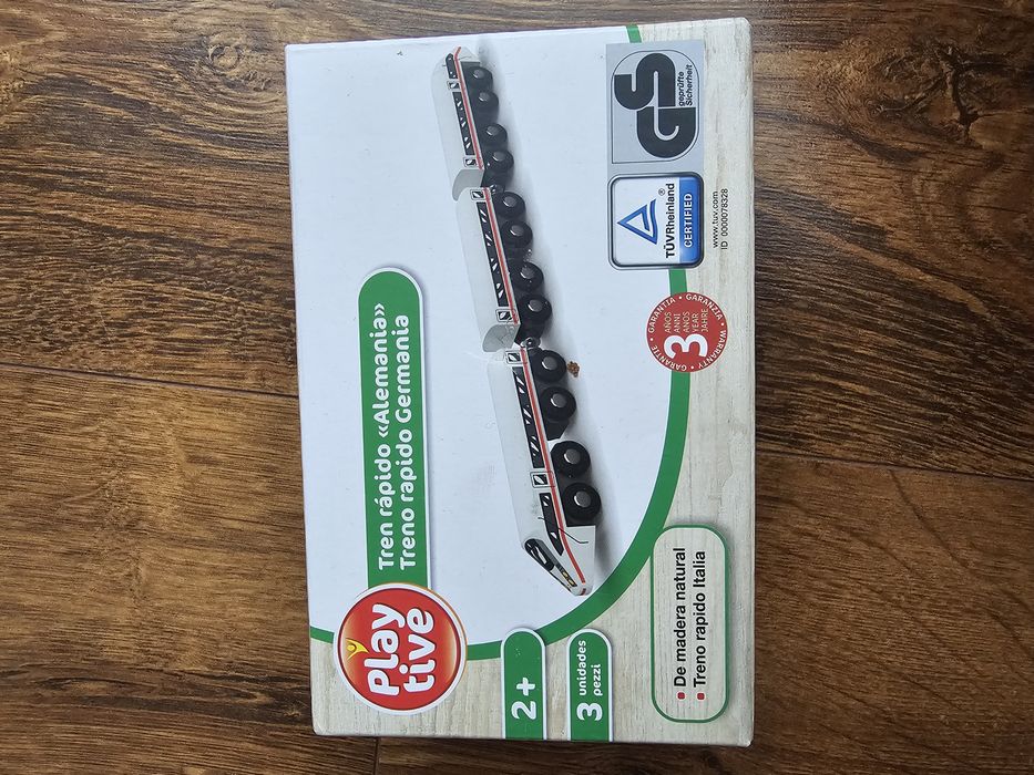 Поїзда від play tive