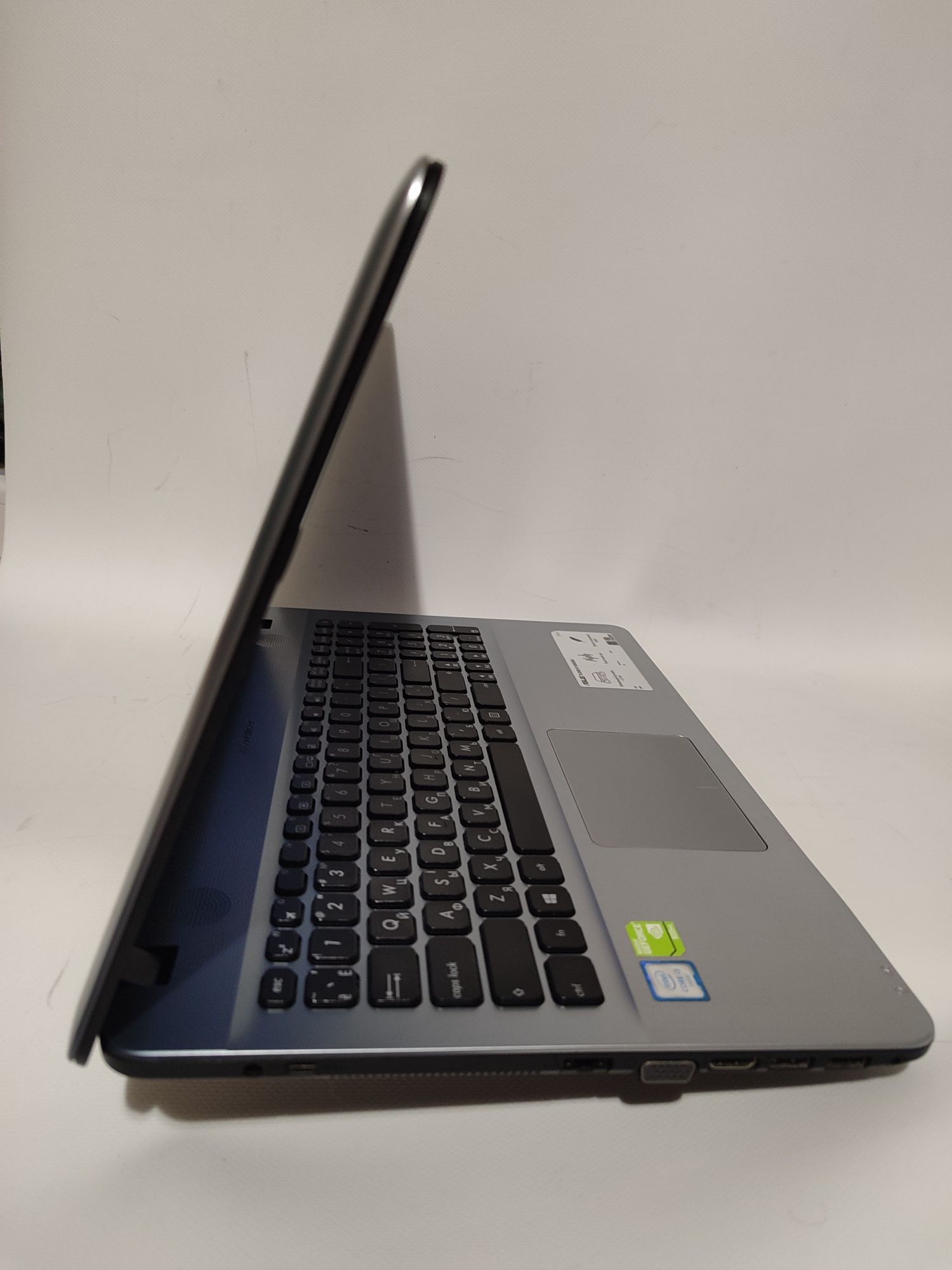 Asus Бюджетный Игровой Ноутбук 4 ядра | 920MX 2GB | 500GB