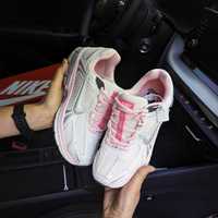Женские кроссовки Nike vomero 5 белые с розовым