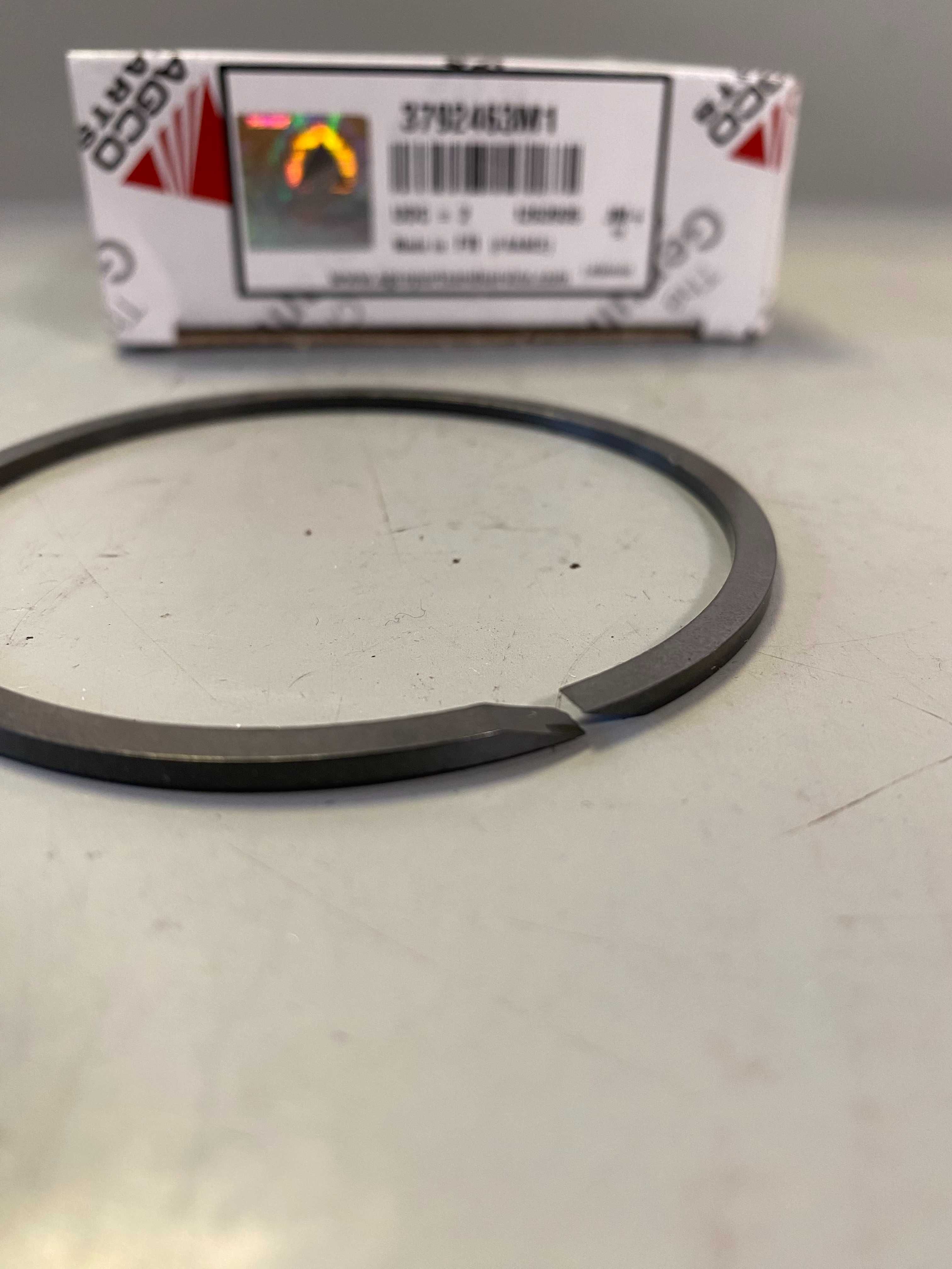 Pierścień teflonowy skrzyni 70 x 80 x 2,35 mm 3792.463M1 ORYGINAŁ AGCO